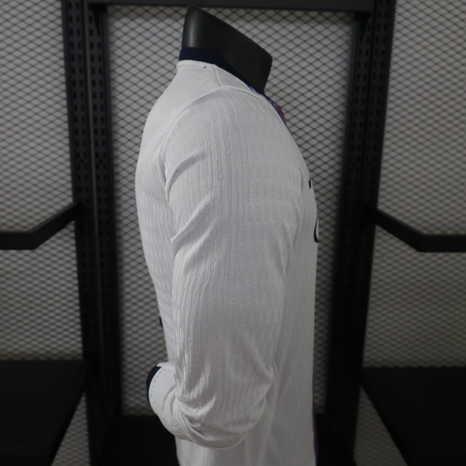 Paris Saint-Germain 2026/27 Away Long Sleeve - Player Version