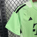 Bayern Munich 2025/26 Green Goalkeeper - Kid Kit