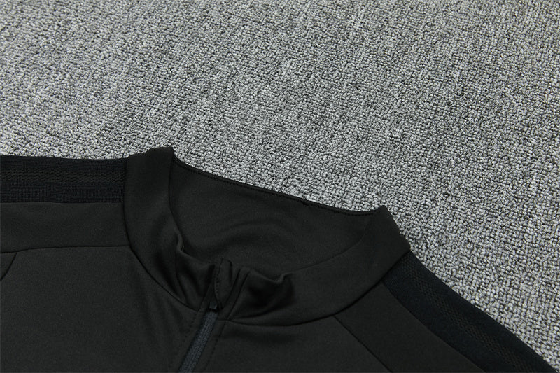 Real Madrid 2026/27 Blackout ¼  Zip Training Set | Adult + Kids Sizes