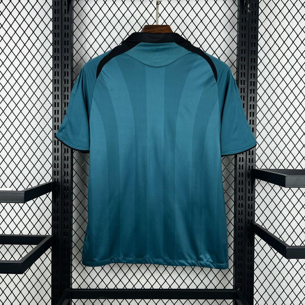 Liverpool FC 2008/09 Third - Retro