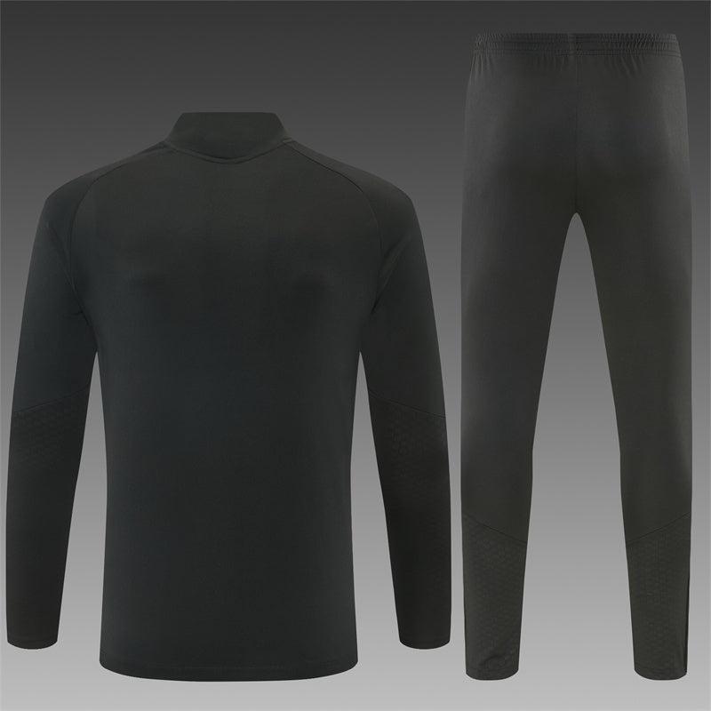 Liverpool FC 2026/27 Blackout ¼  Zip Training Set | Adult + Kids Sizes