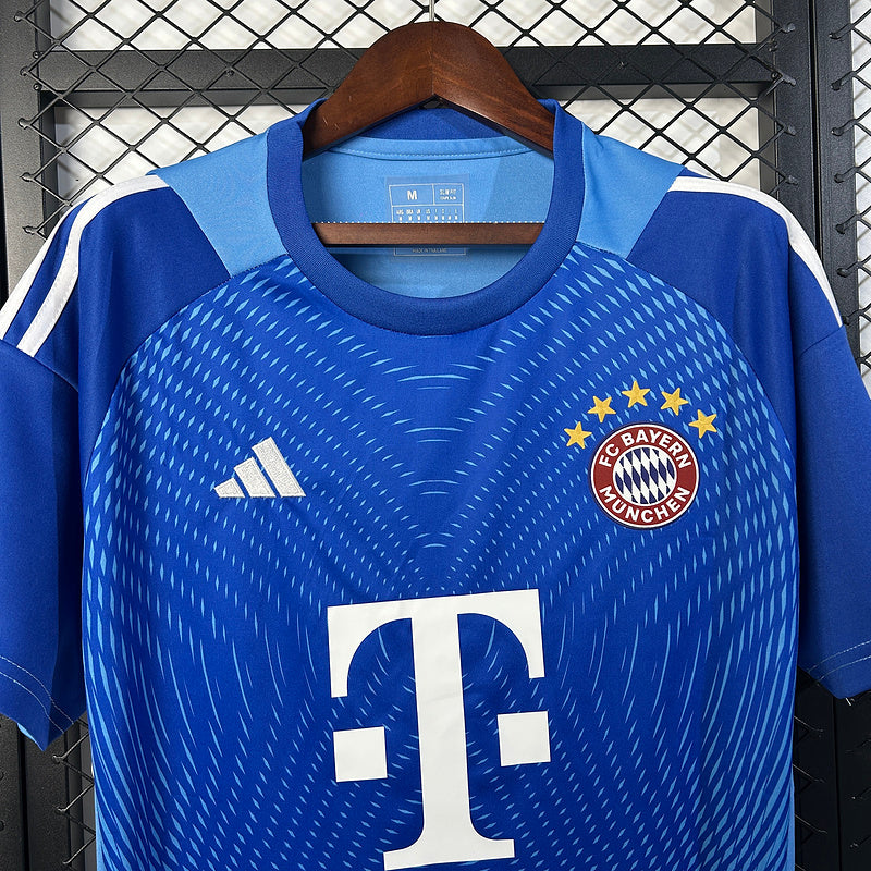 Bayern Munich 2025/26 Blue Goalkeeper - Fan Version