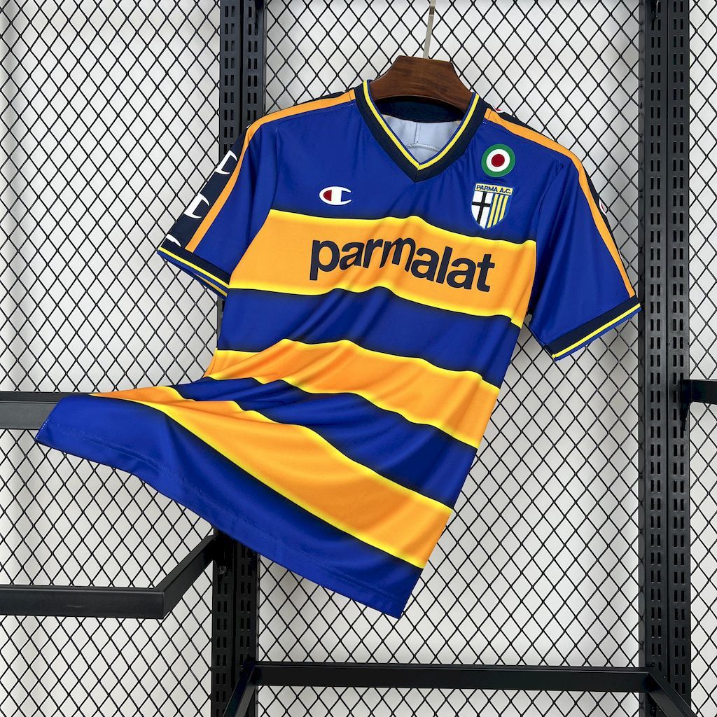 Parma 2002/03 Home - Retro