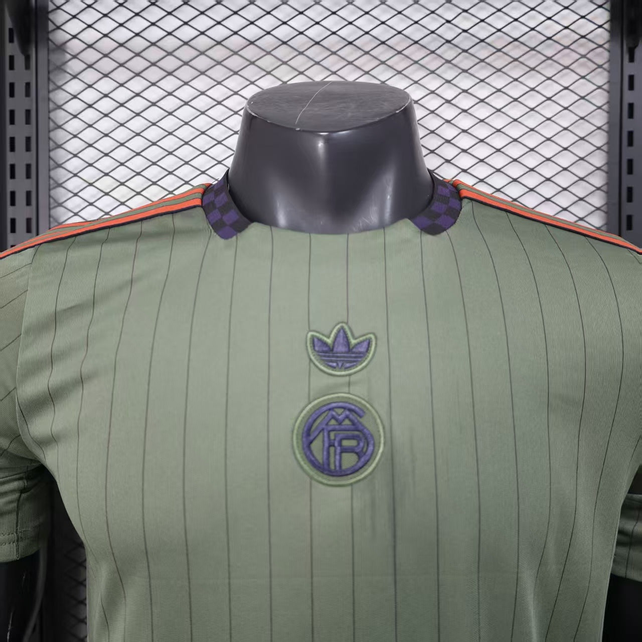 Bayern Munich 2026 Terrace Icons Dark Green Casual