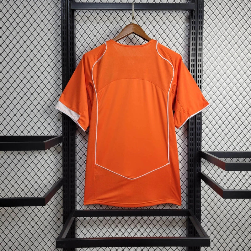 Netherlands 2004 Home - Retro