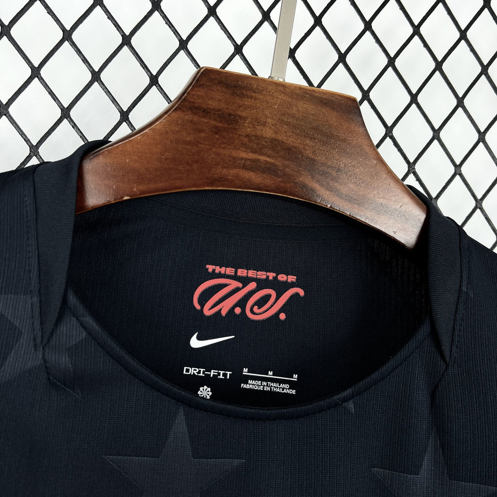 Jersey neckline with red Nike wordmark and small care label