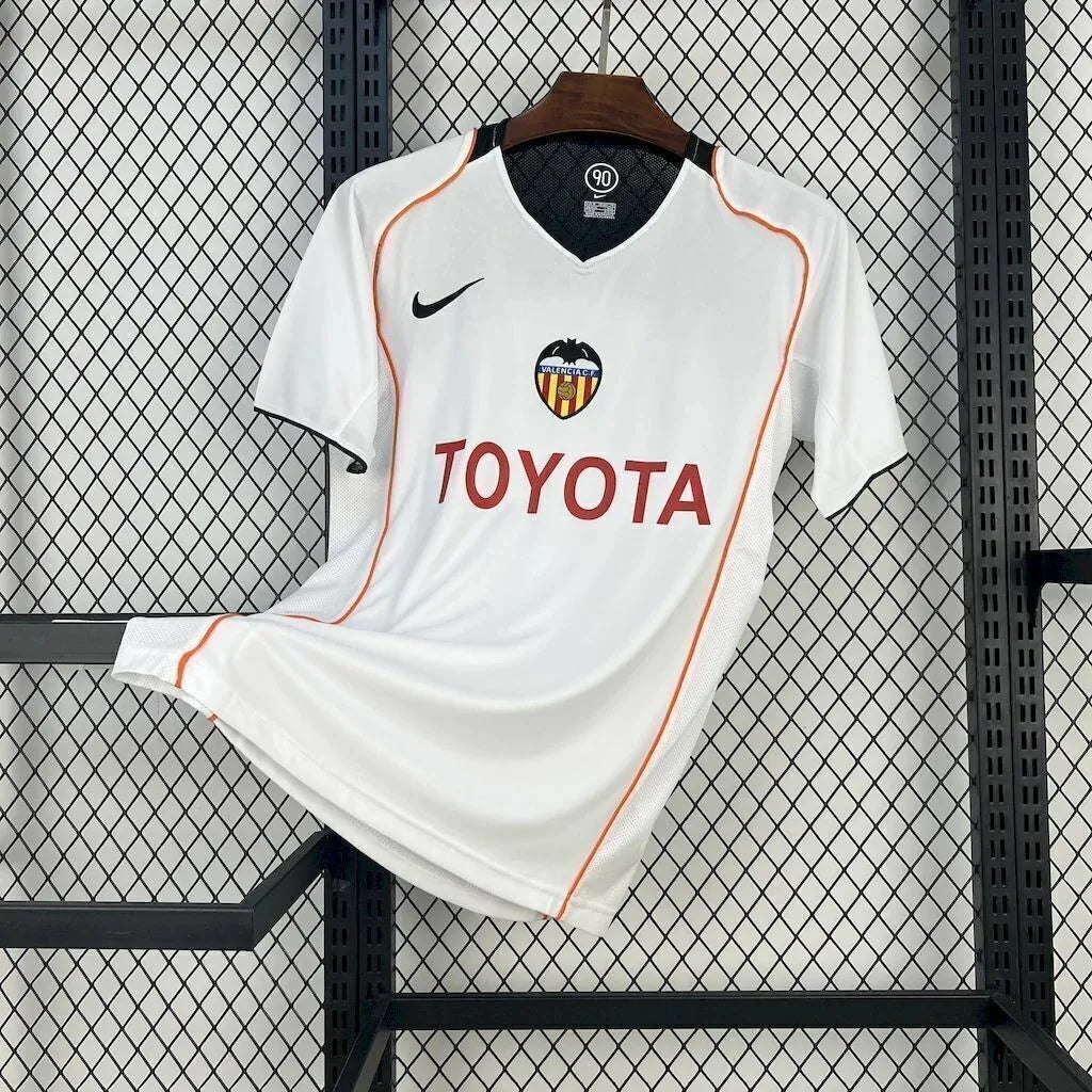 Valencia 2004/05 Home - Retro
