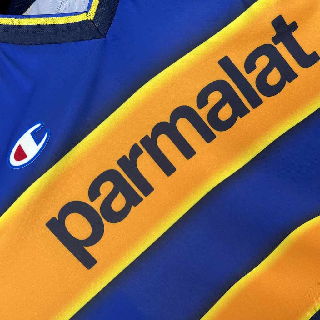 Parma 2002/03 Home - Retro