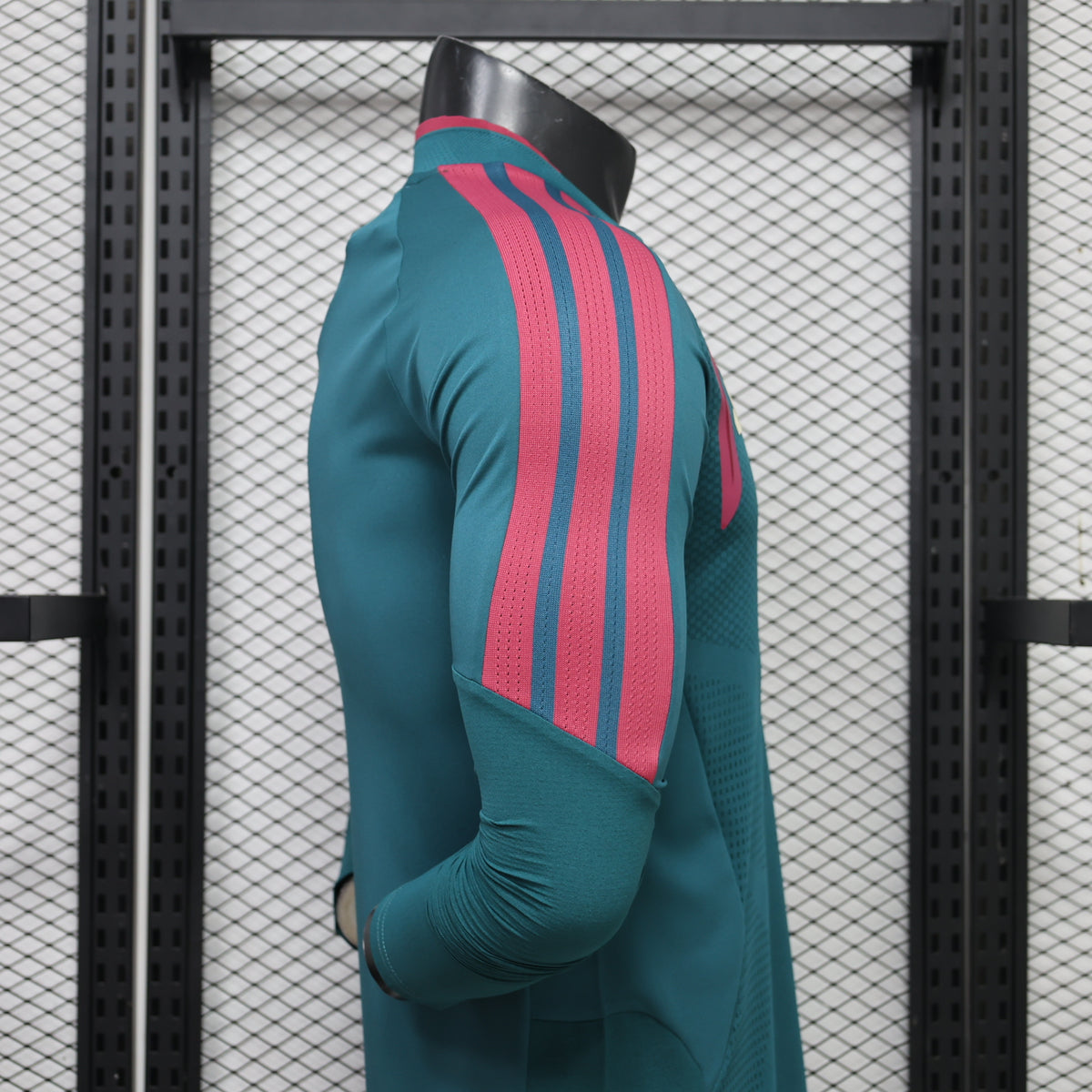 Real Madrid 2026/27 Green ¼  Zip Player Version Training Top