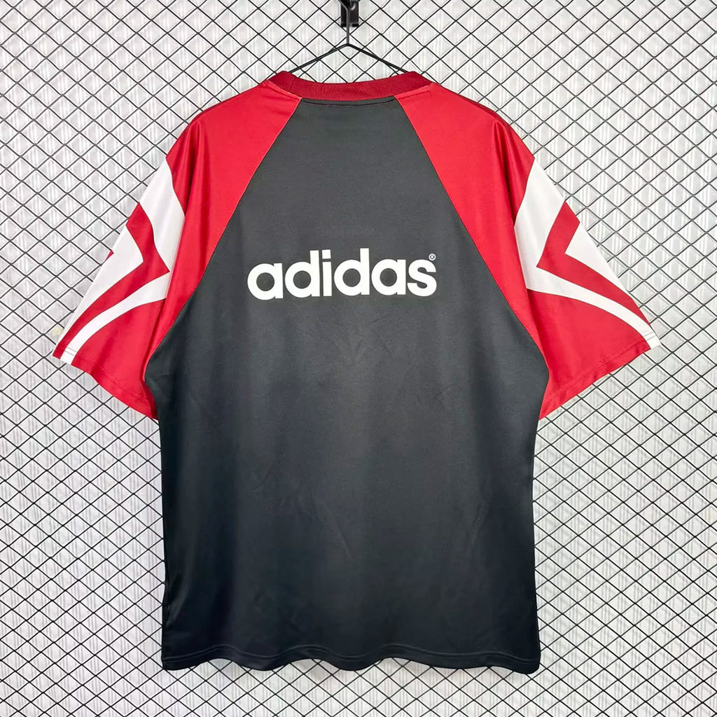 Newcastle United 1995/96 Training Shirt - Retro