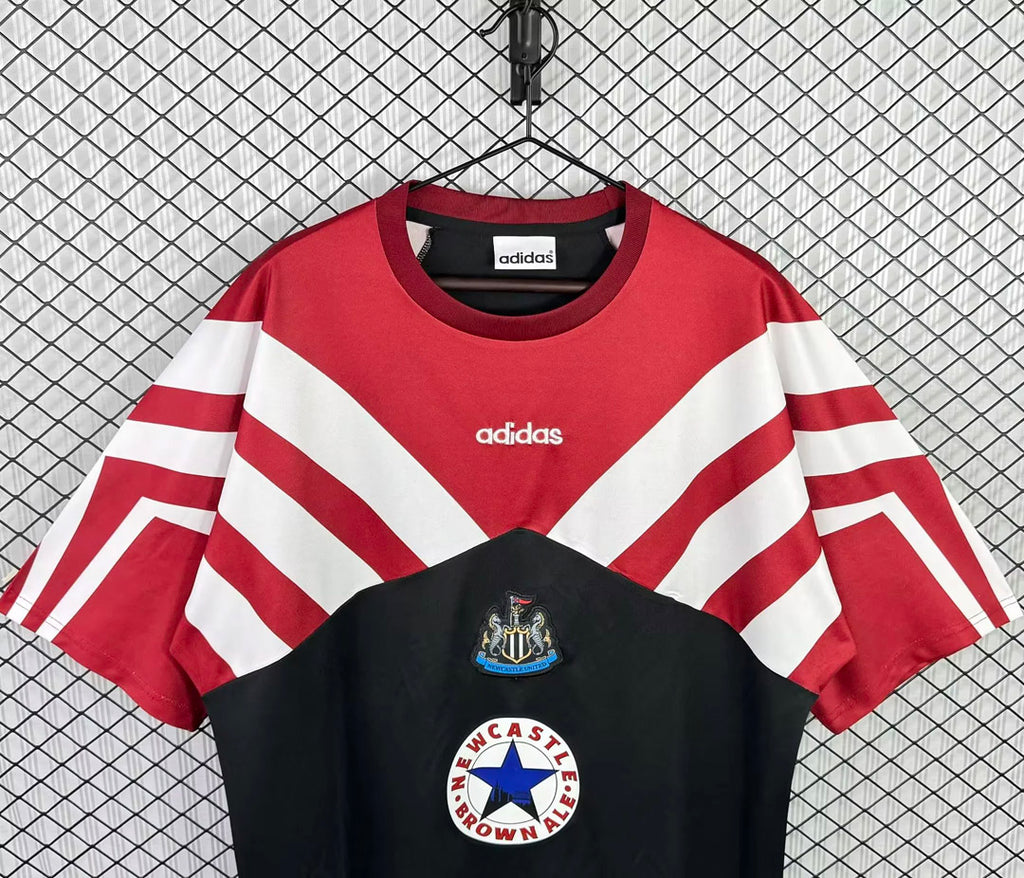 Newcastle United 1995/96 Training Shirt - Retro