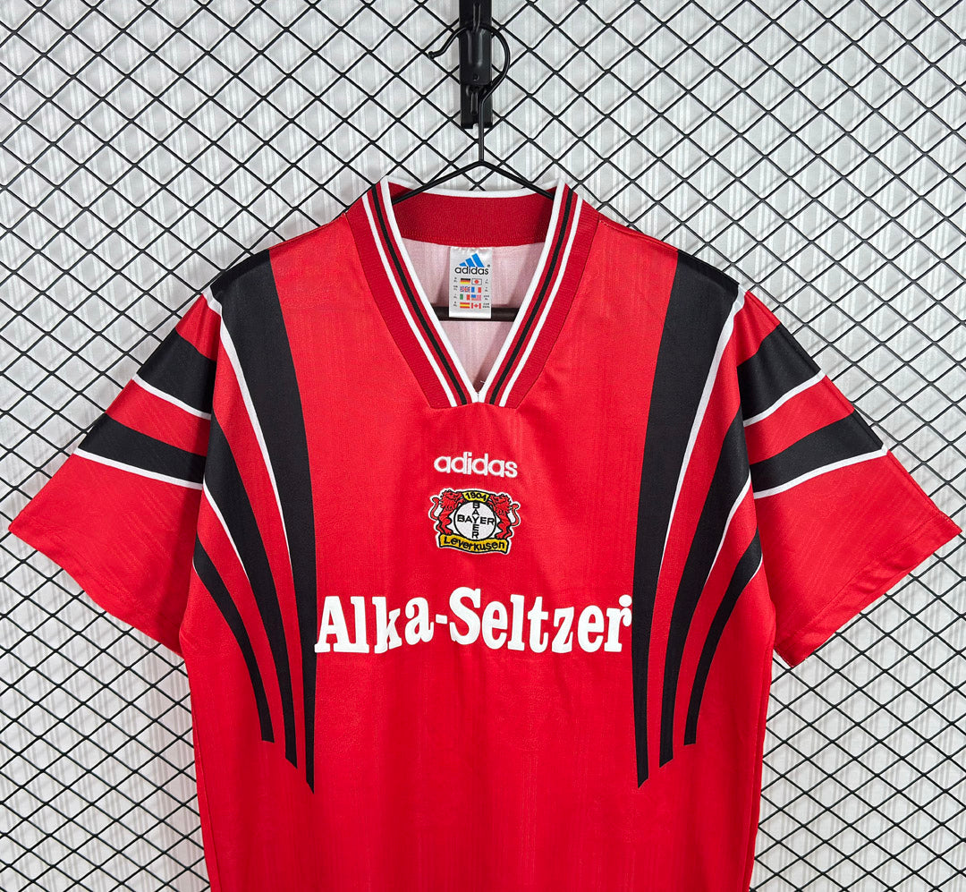 Leverkusen 1996/97 Home - Retro