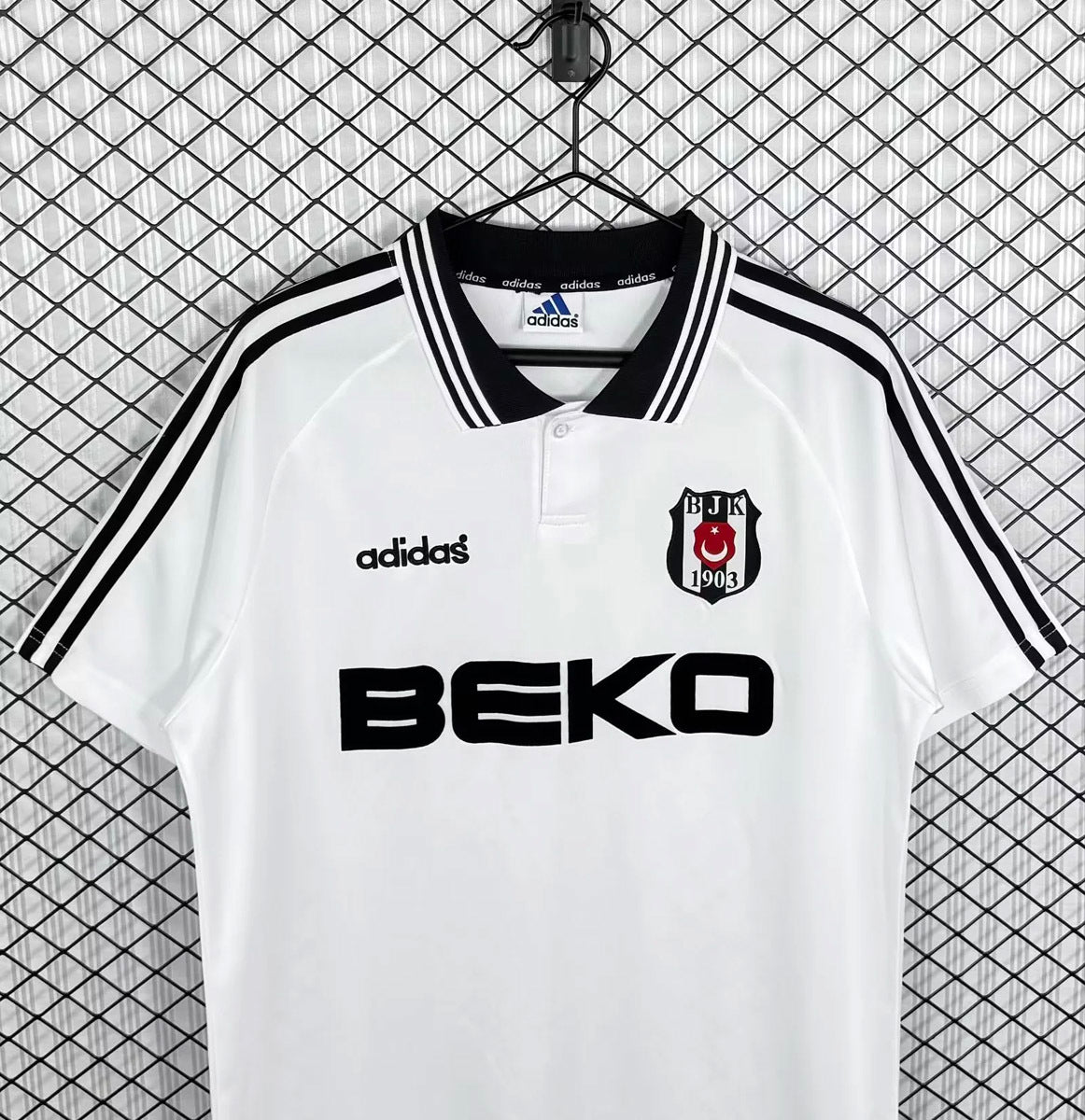 Besiktas 1996/97 Home - Retro