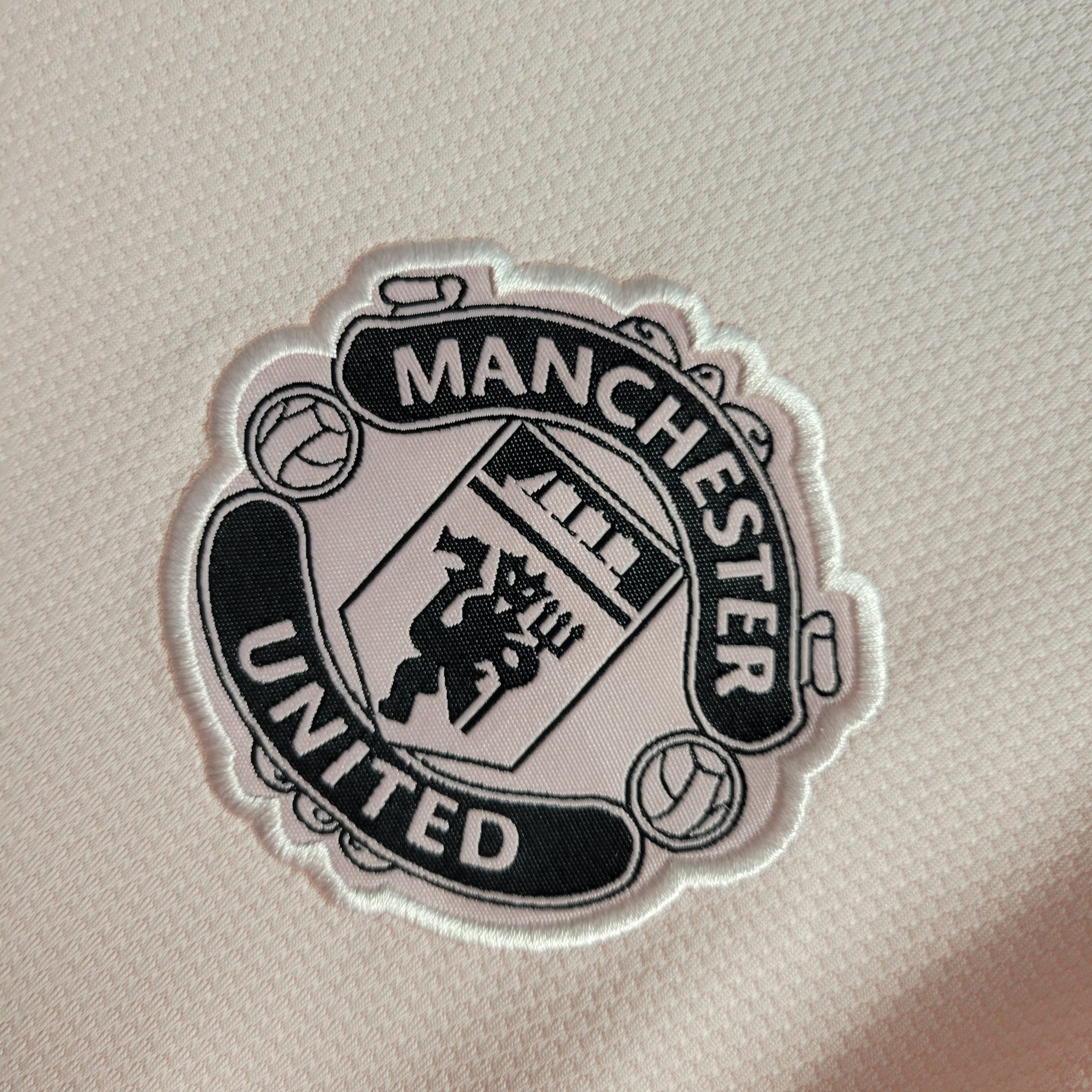 Manchester United 2018/19 Away - Retro