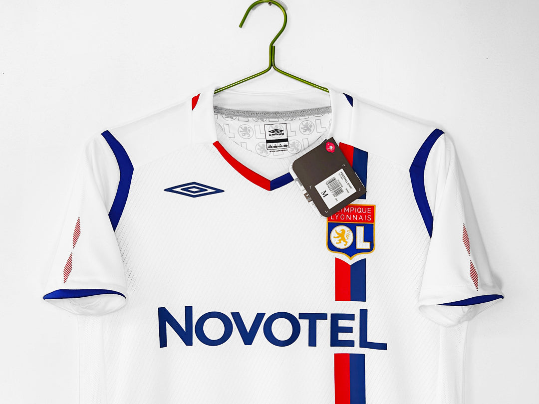 Lyon 2008/09 Home - Retro