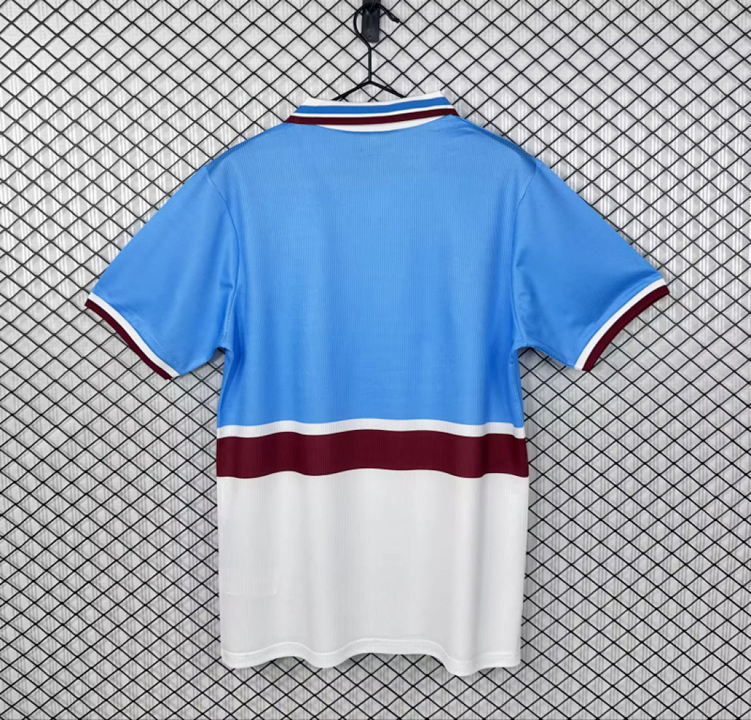 Aston Villa 1997/98 Away - Retro
