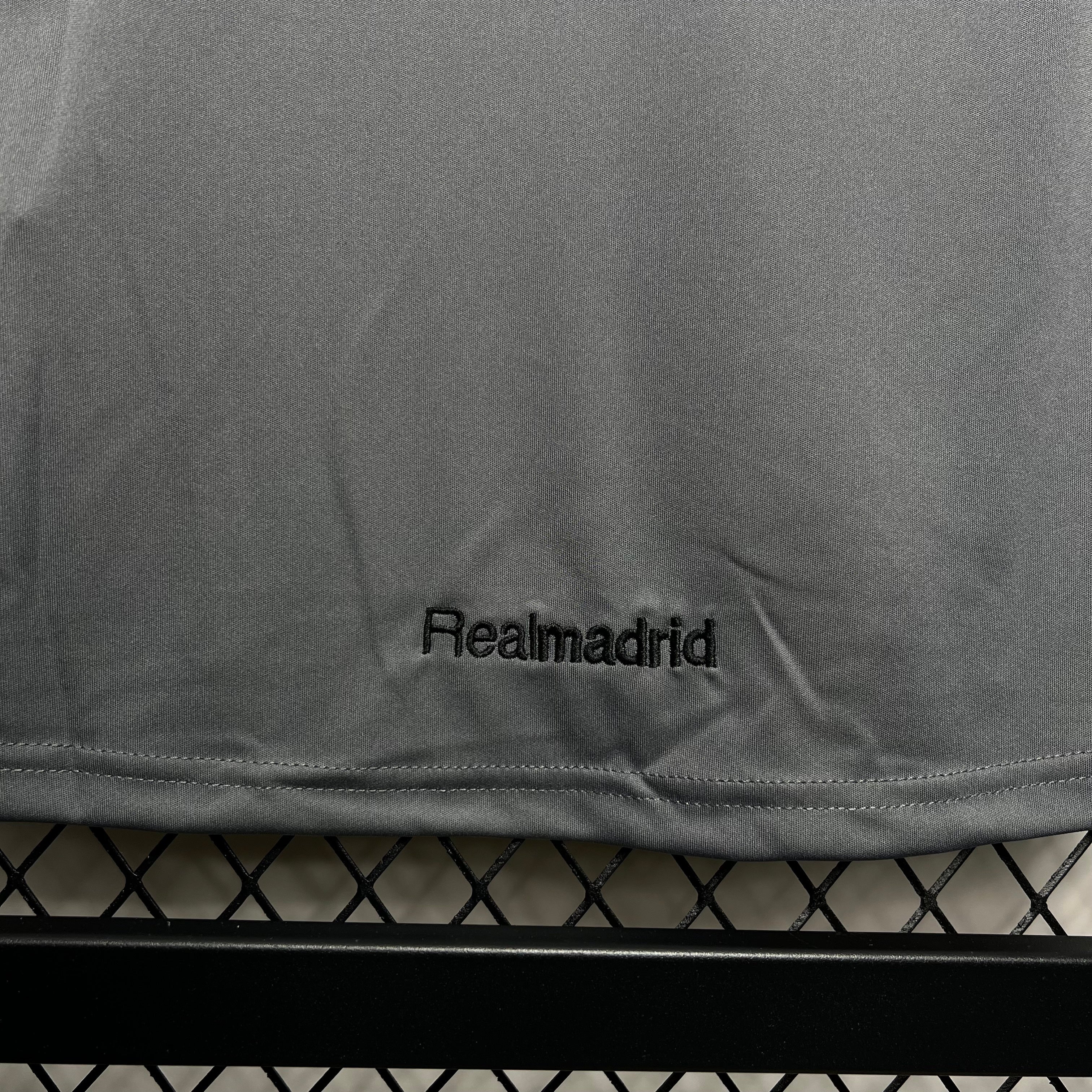 Real Madrid 2005/06 Third - Retro