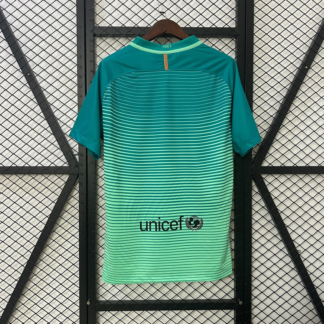 Barcelona 2016/17 Third - Retro