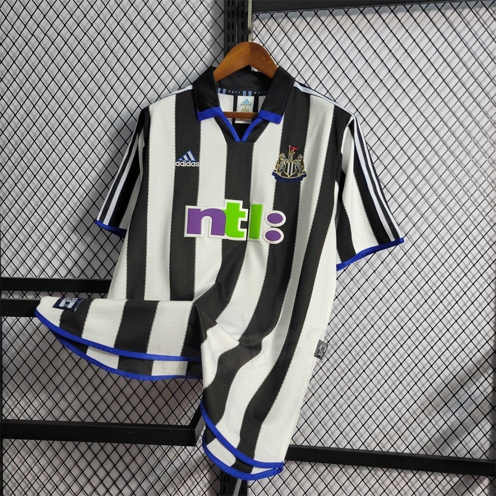 Newcastle United 2000/01 Home - Retro