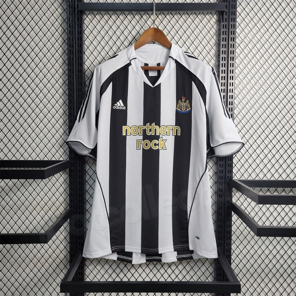 Newcastle United 2004/06 Home - Retro
