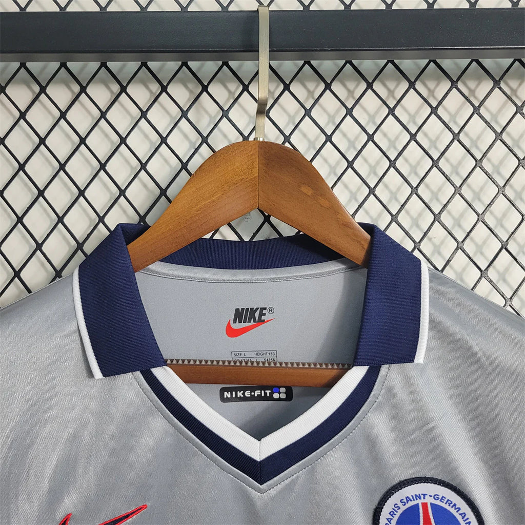 Paris Saint-Germain 1999/00 Away - Retro