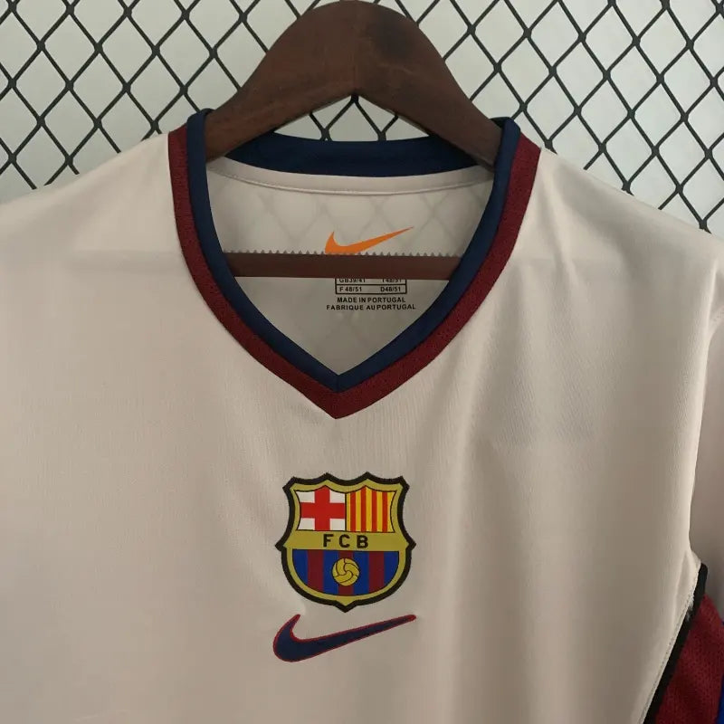 Barcelona 1998/00 Away - Retro