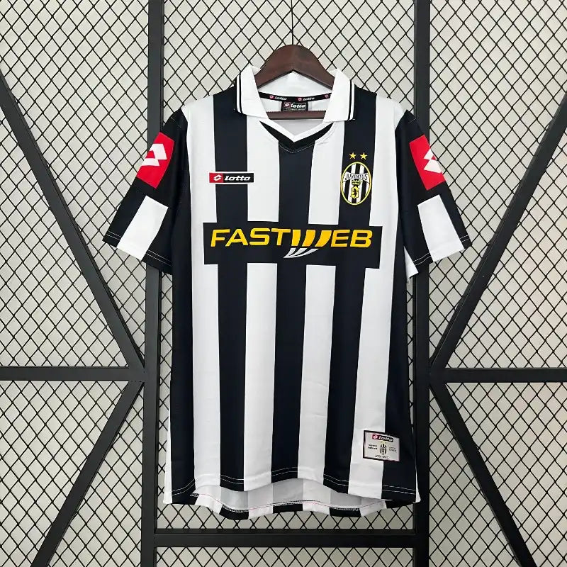 Juventus 2001/02 Home - Retro
