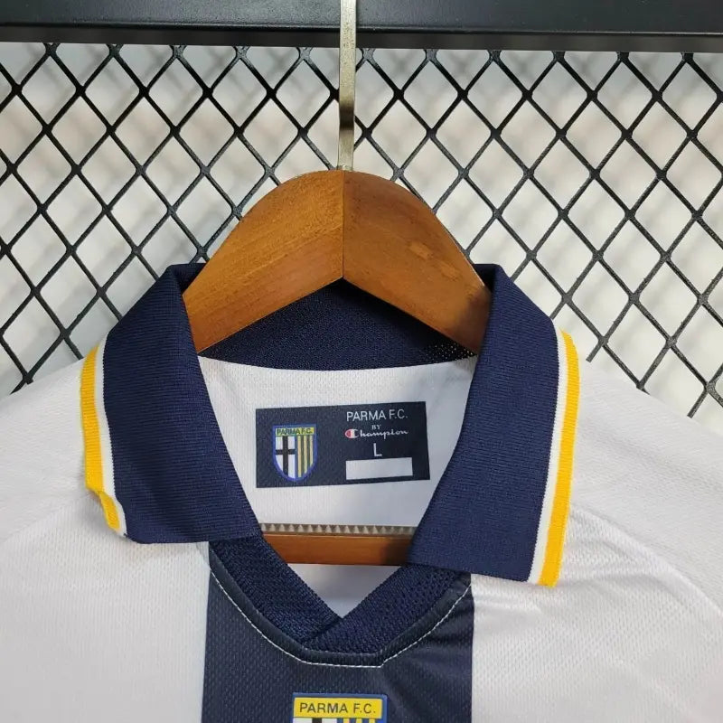 Parma 2005/06 Home- Retro