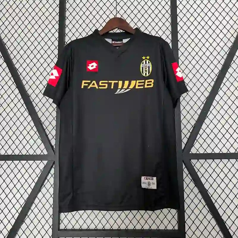 Juventus 2001/02 Away - Retro