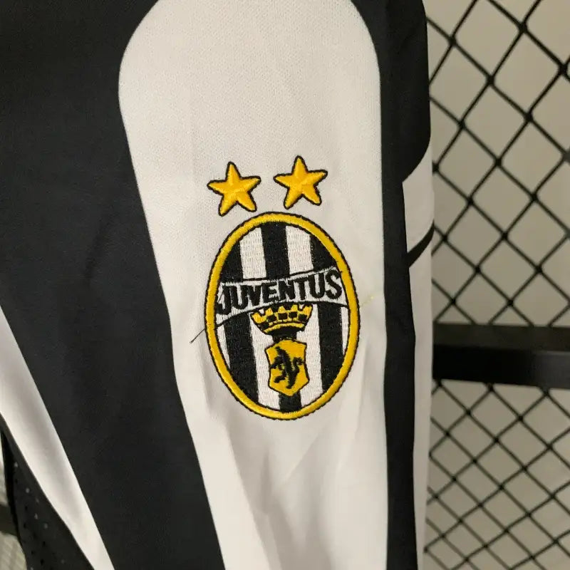 Juventus 1997/98 Home Long Sleeve - Retro