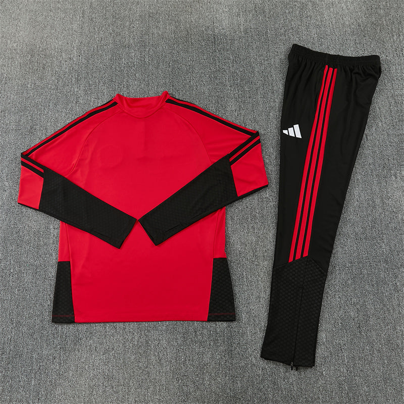 Manchester United 2026/27 Red ¼  Zip Training Set | Adult + Kids Sizes