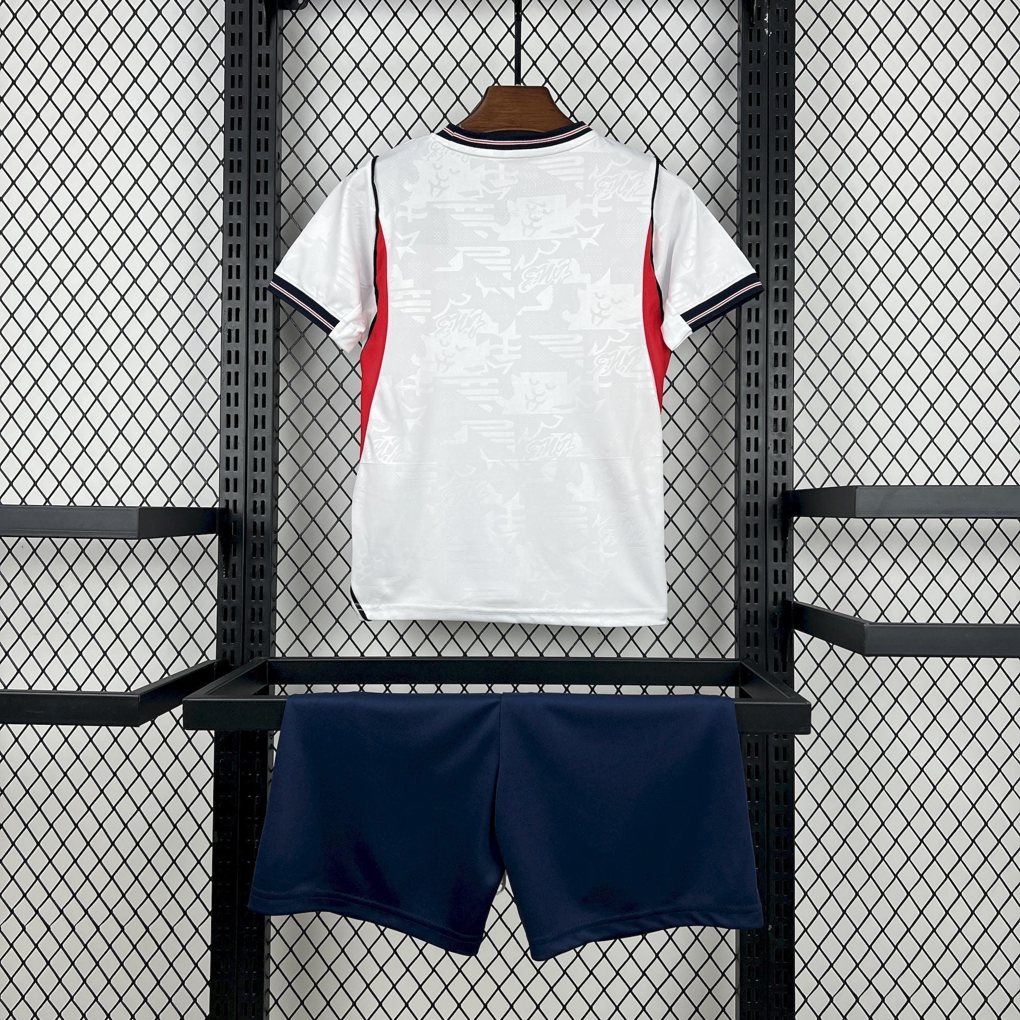 England 2026 Home - Kid Kit