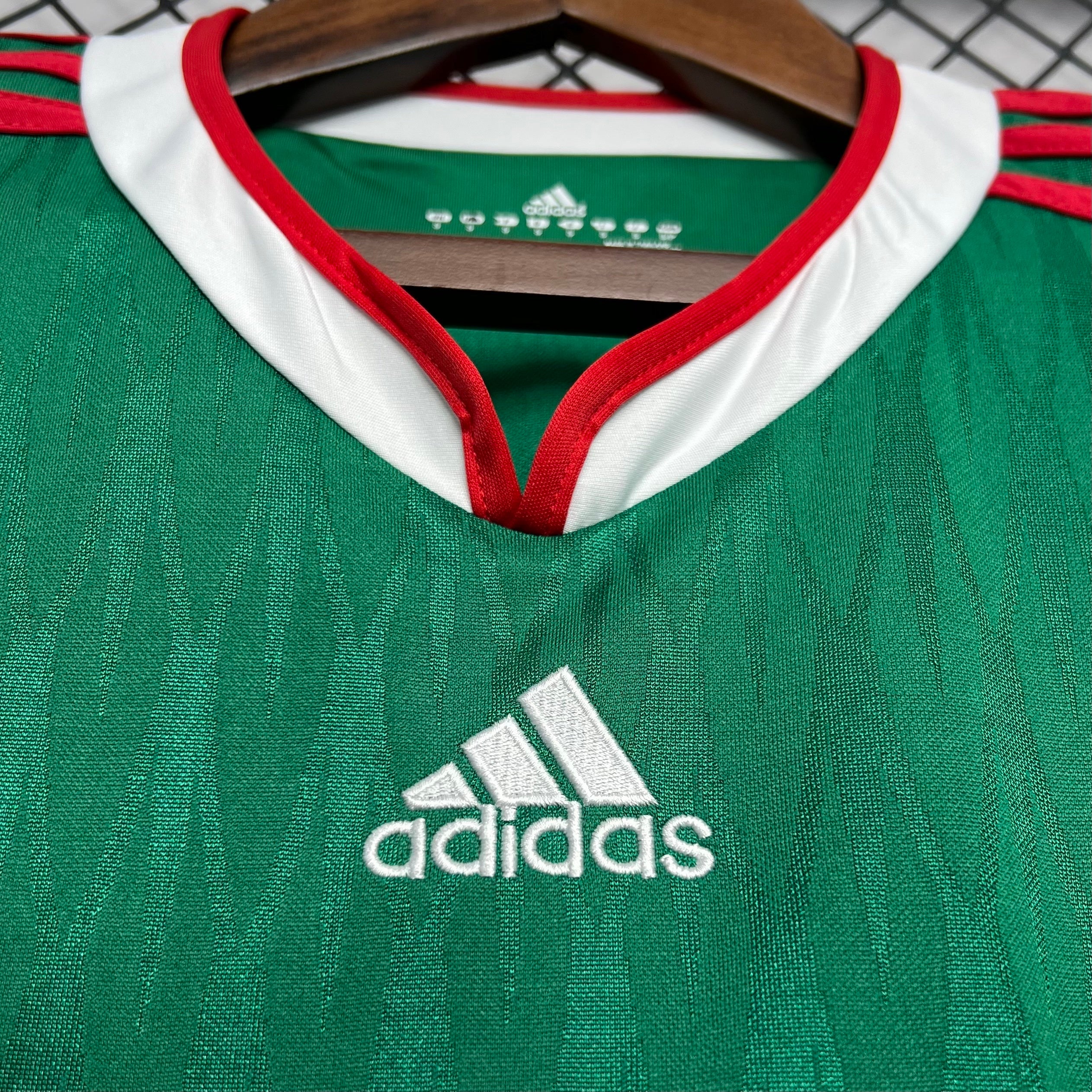 Mexico 2010 Home - Retro
