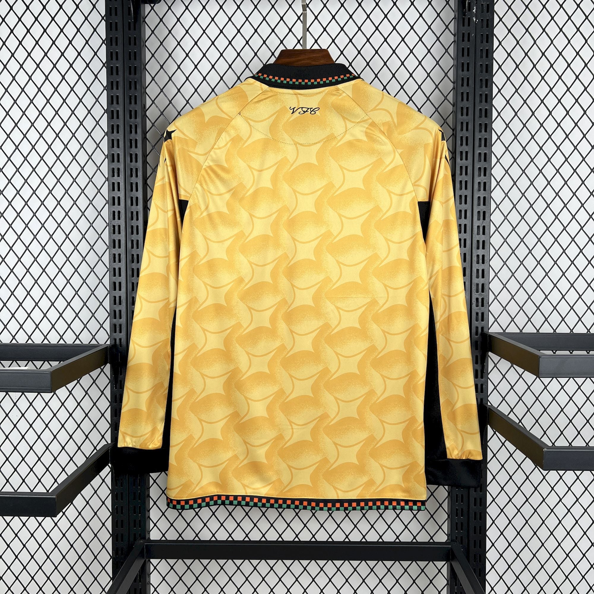 Venezia 2025/26 Gold Goalkeeper Long Sleeve - Fan Version