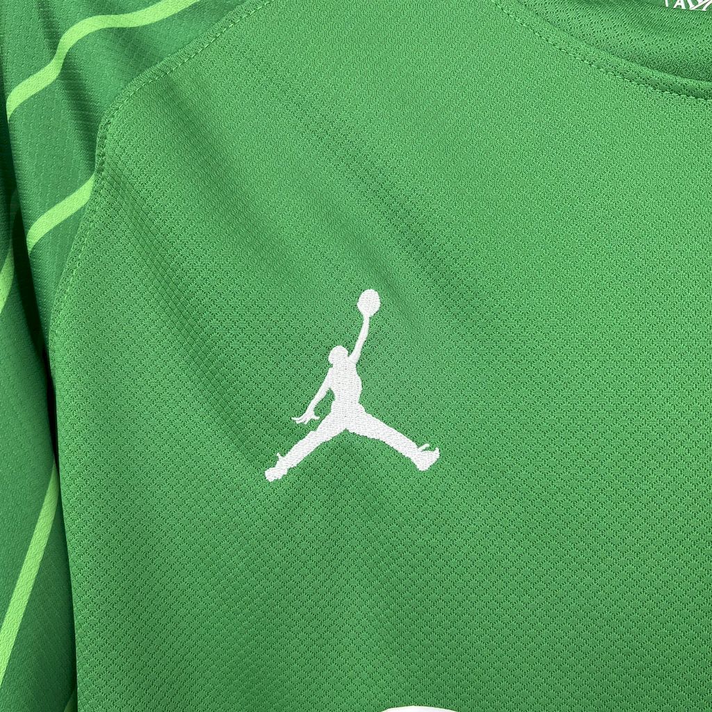 Paris Saint-Germain 2024/25 Fourth Goalkeeper Long Sleeve - Fan Version