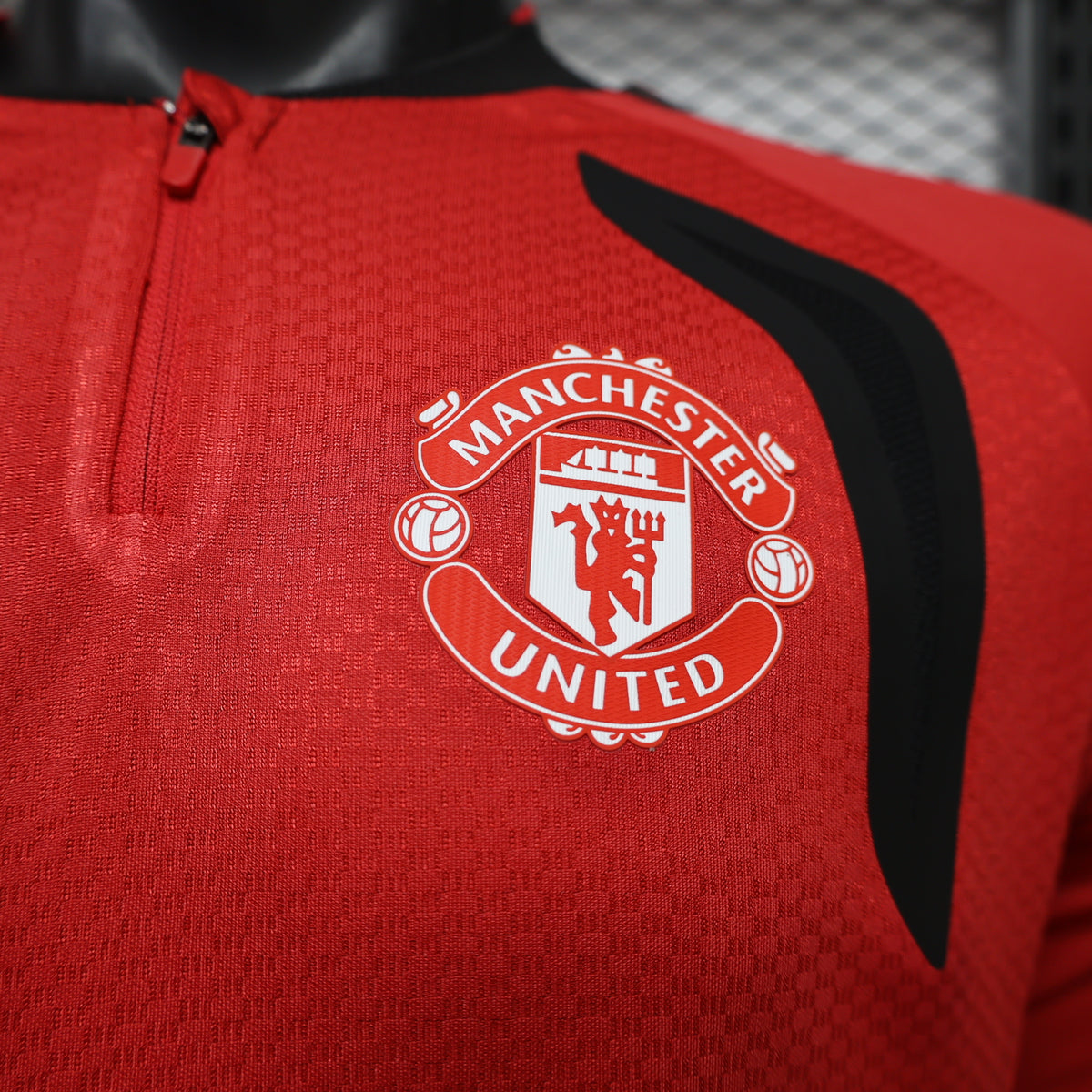 Manchester United 2026/27 Red ¼  Zip Player Version Training Top