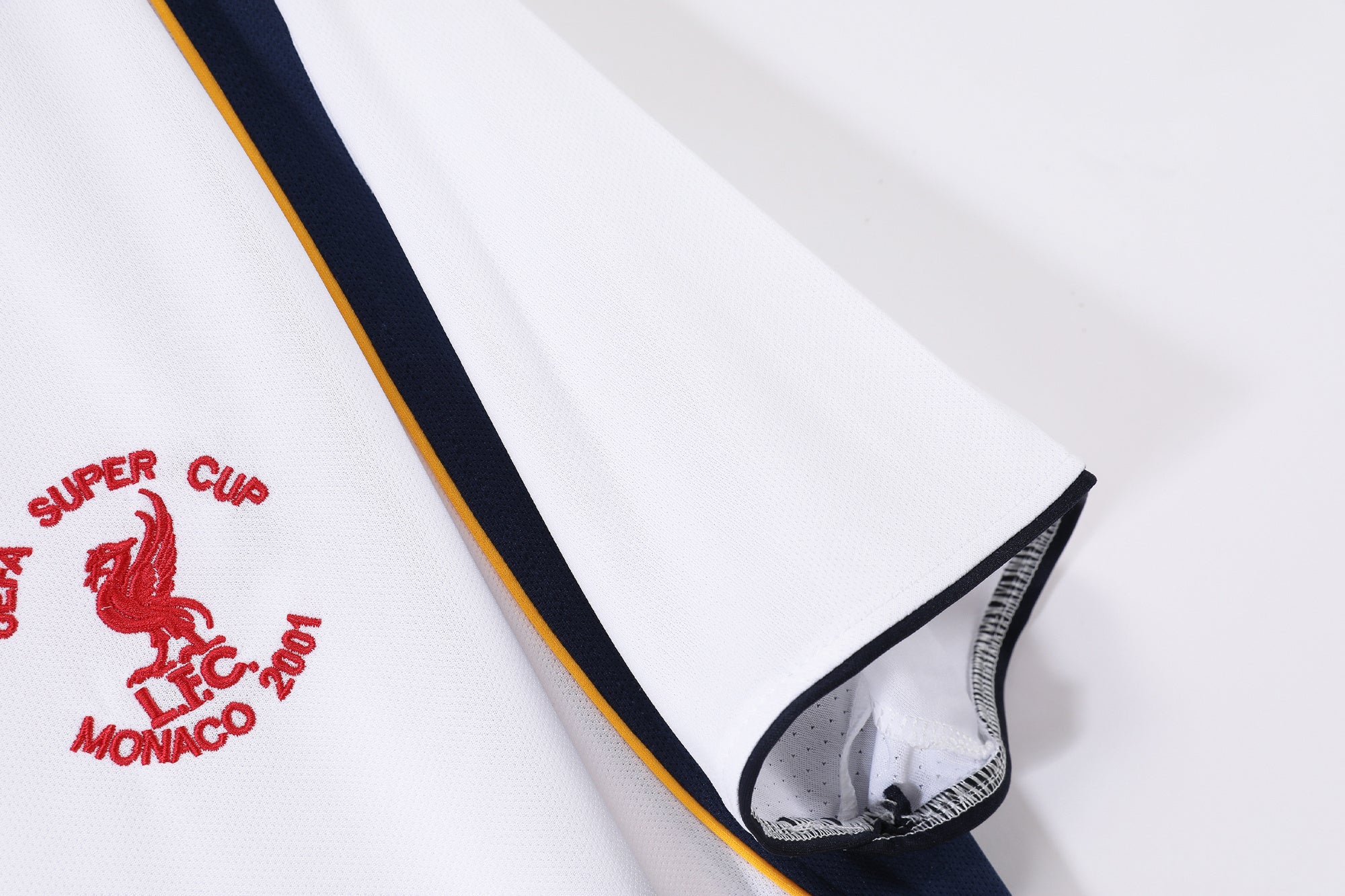 Liverpool FC 2001 Super Cup Away - Retro