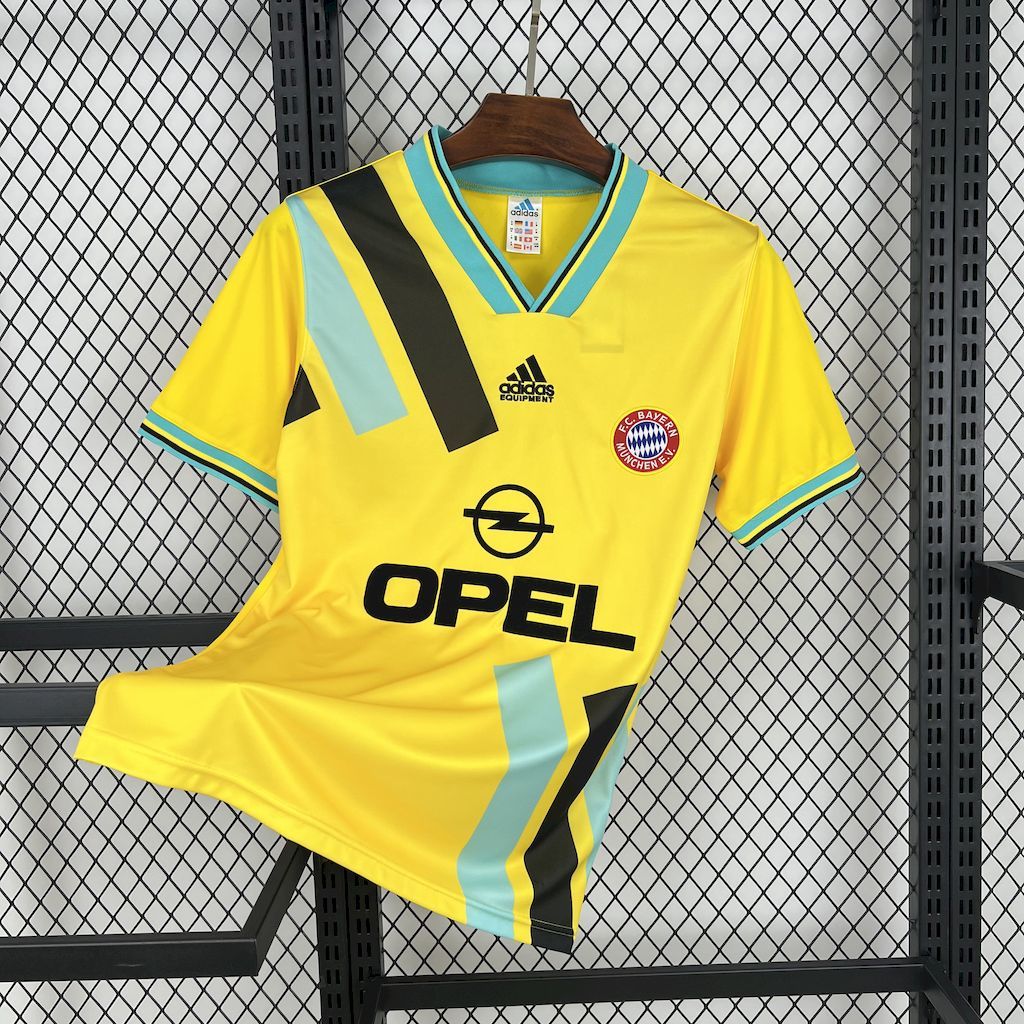 Bayern Munich 1993/95 Away - Retro
