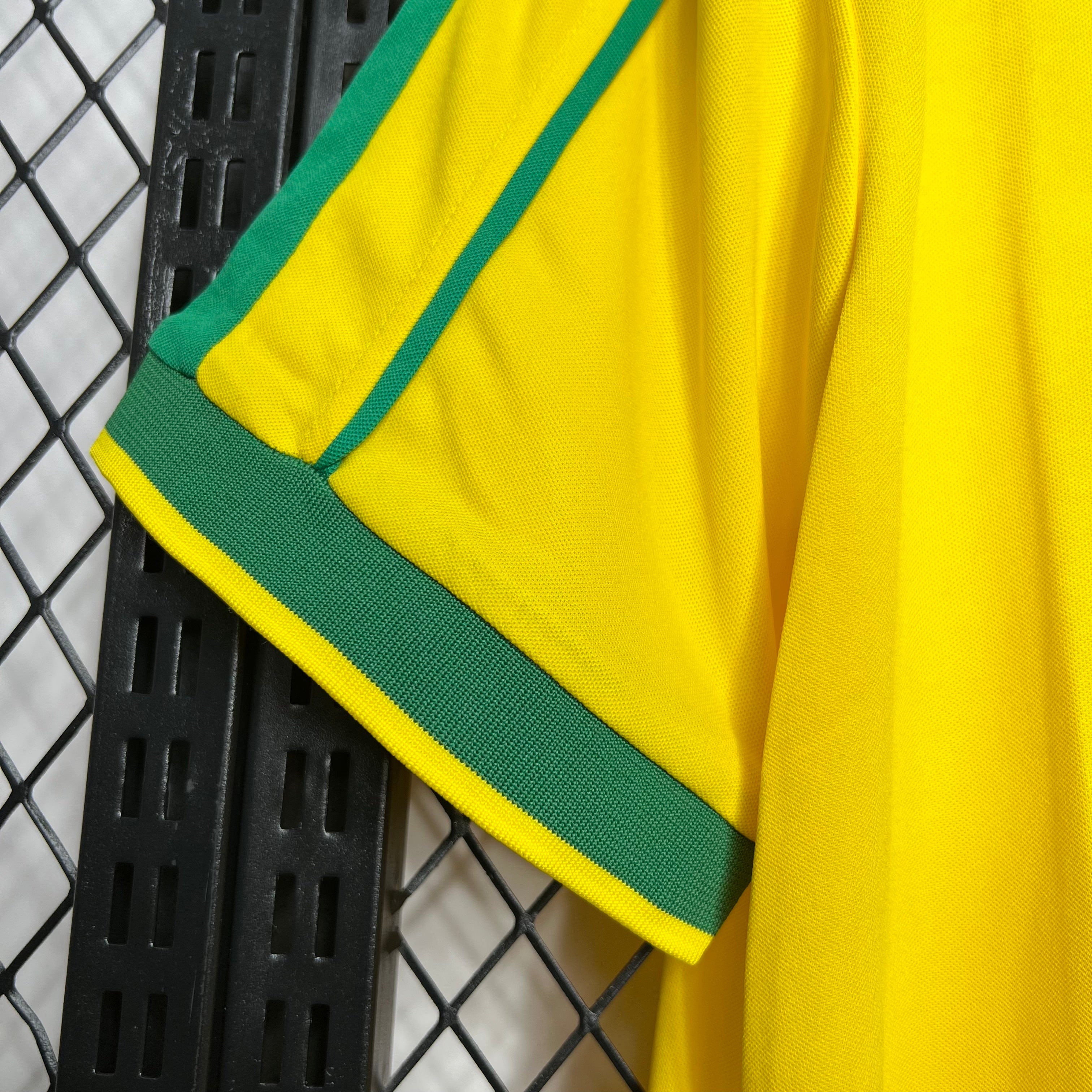 Brazil 1998 Home - Retro