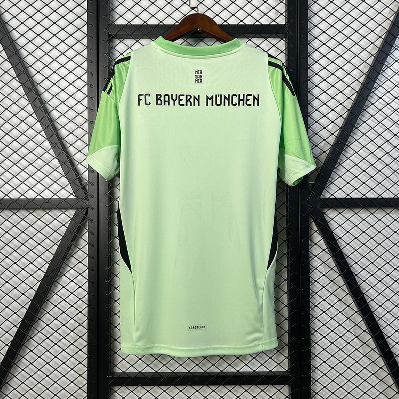 Bayern Munich 2025/26 Green Goalkeeper - Fan Version