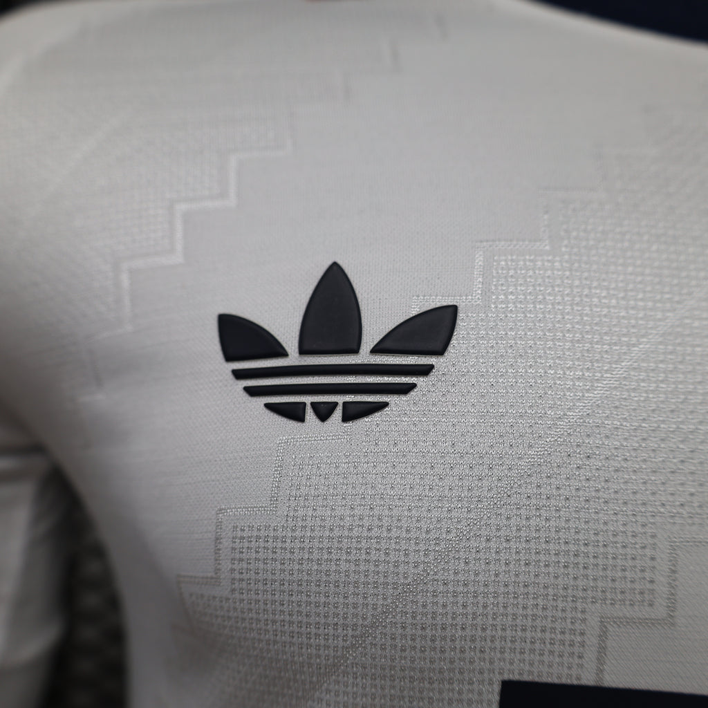 Bayern Munich 2026/27 Away Long Sleeve - Player Version