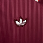 Bayern Munich 2025/26 Terrace Icons - Kid Kit Casual