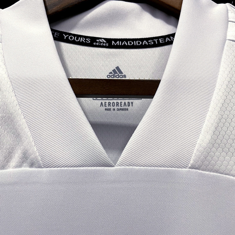 Arsenal 2022 Anti-Knife Whiteout - Fan Version