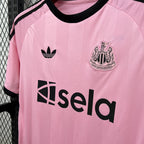 Newcastle United 2025/26 Goalkeeper - Fan Version
