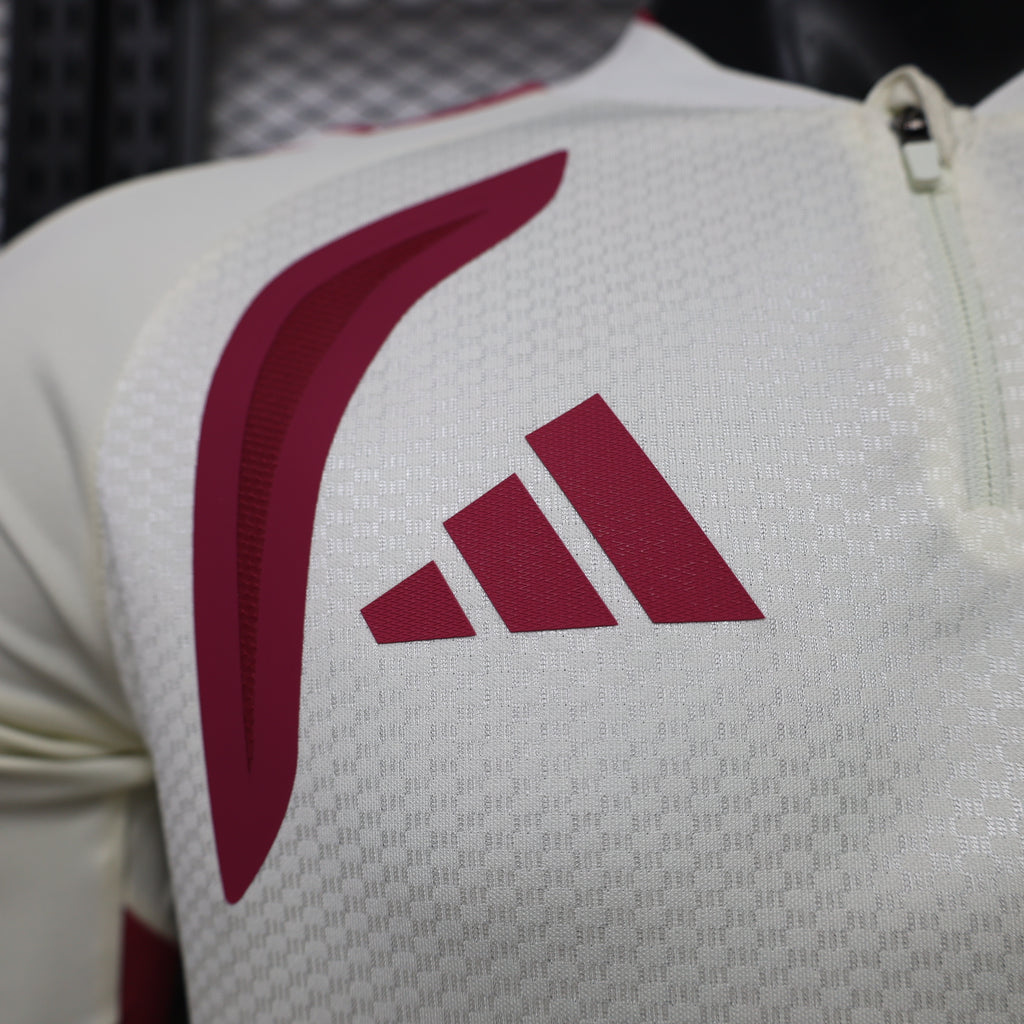 Real Madrid 2026/27 White/Pink ¼  Zip Player Version Training Top