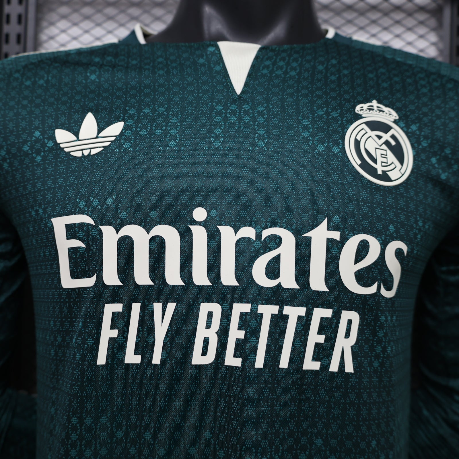 Real Madrid 2026/27 Away Long Sleeve - Player Version