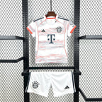 Bayern Munich 2025/26 Away - Kid Kit