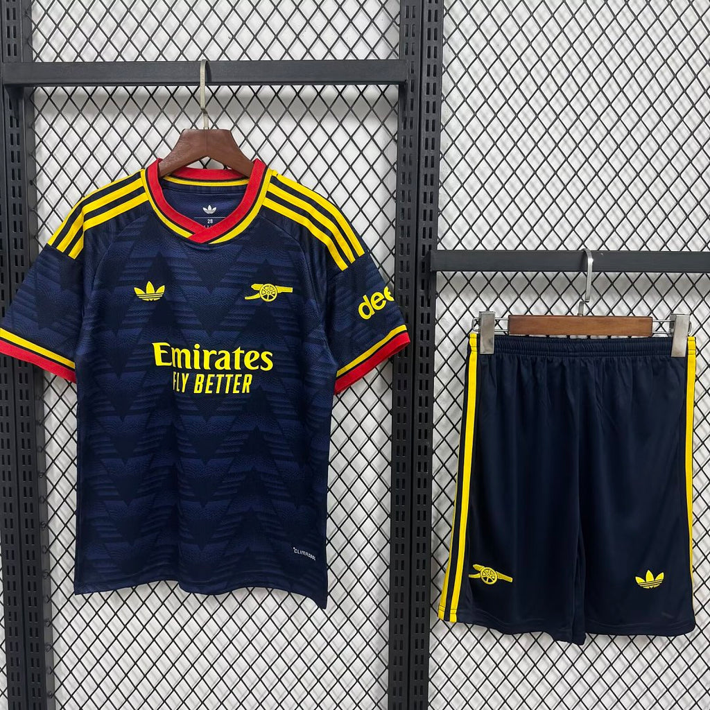 Arsenal 2026/27 Away - Kid Kit