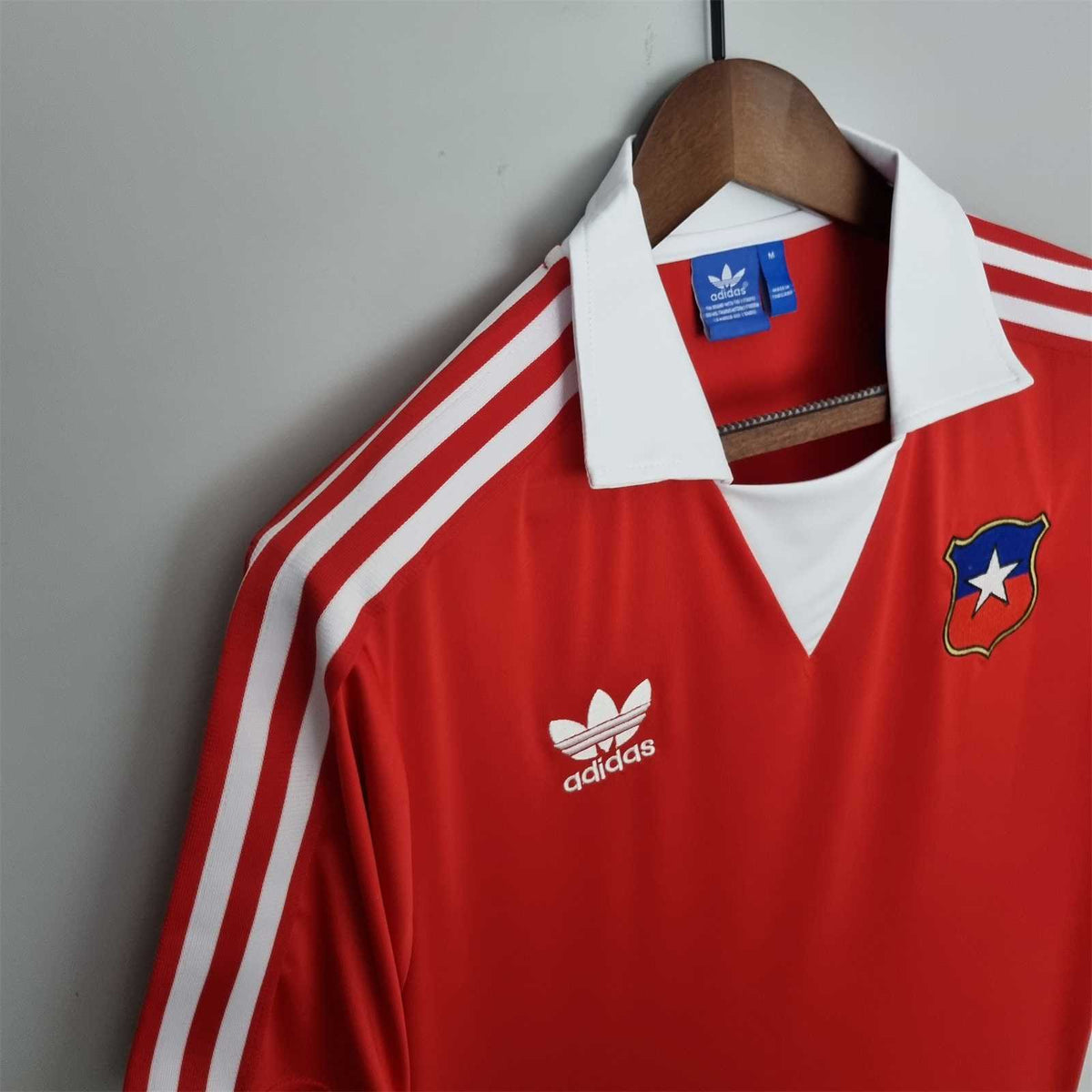 Chile 1982 Home - Retro
