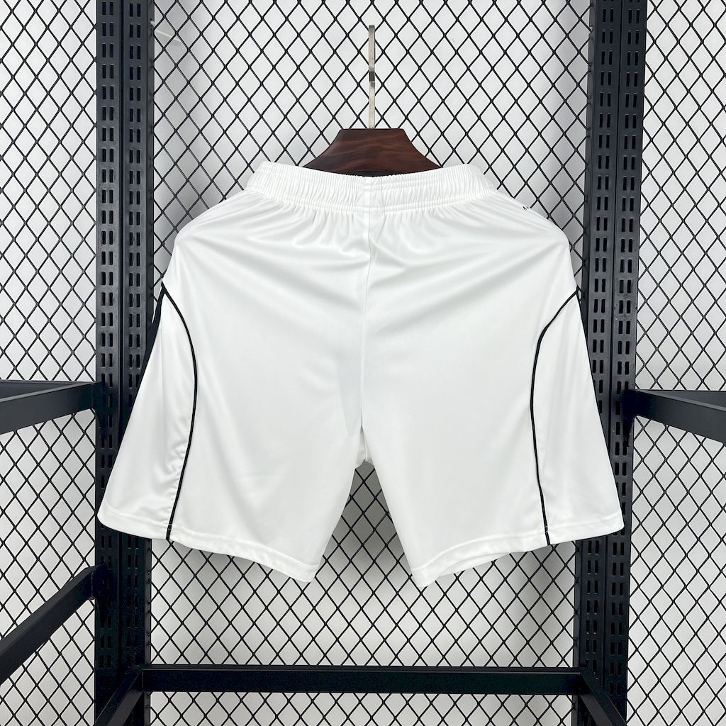 Manchester United 2025/26 Home White - Fan Shorts